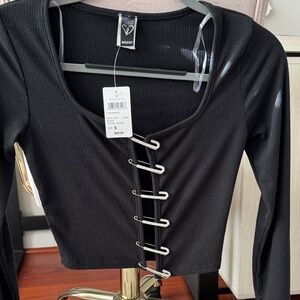 Windsor Black Hook Detail Crop Top